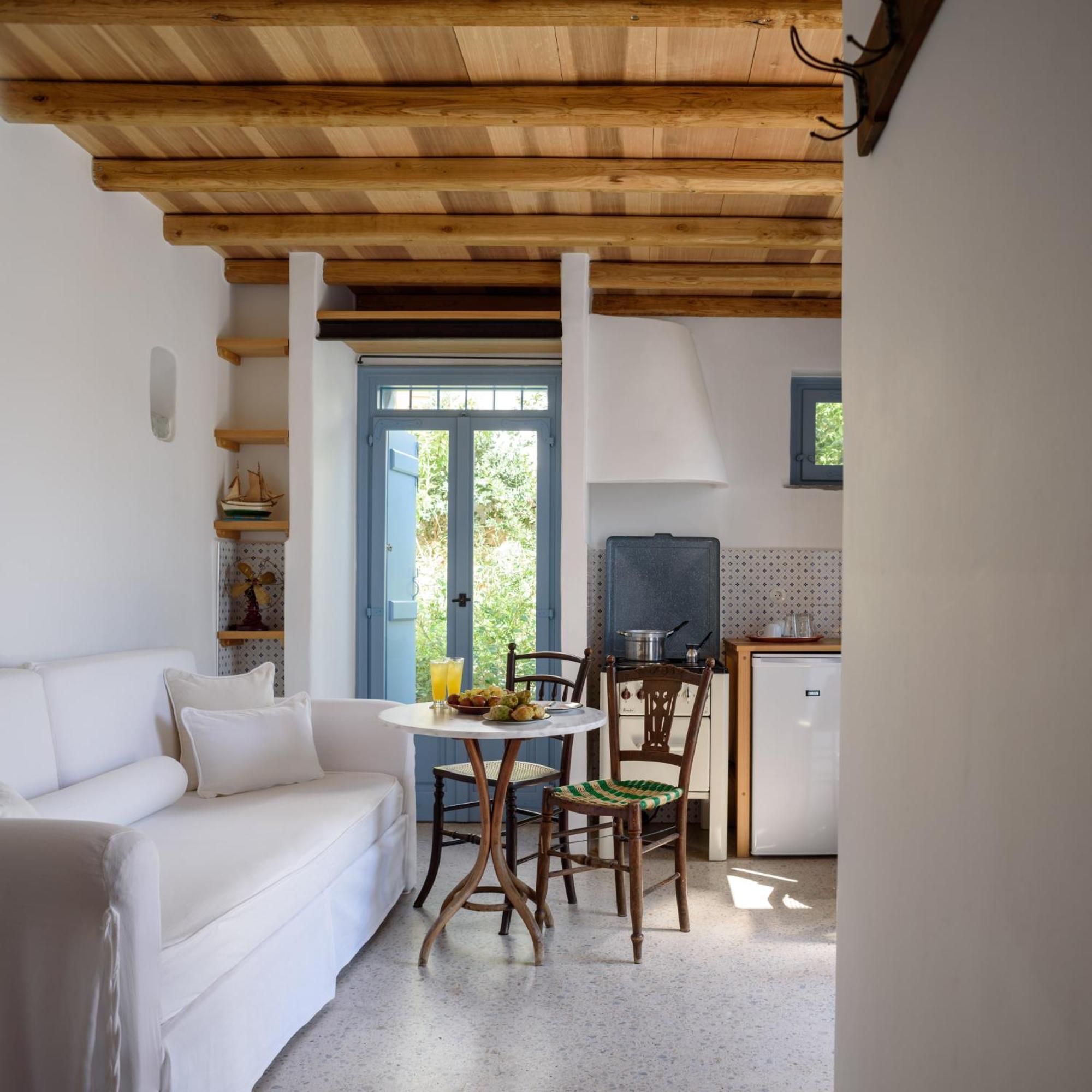 Mezzolovero Suites Kímolos Dış mekan fotoğraf