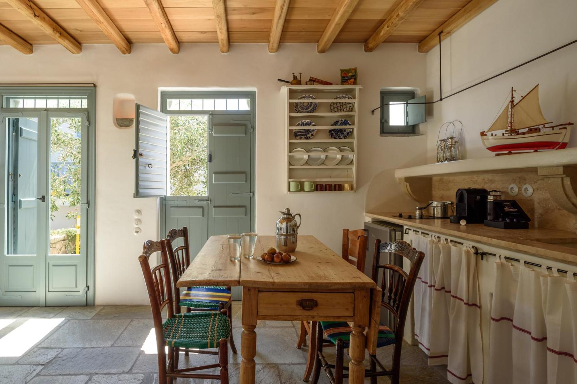 Mezzolovero Suites Kímolos Dış mekan fotoğraf