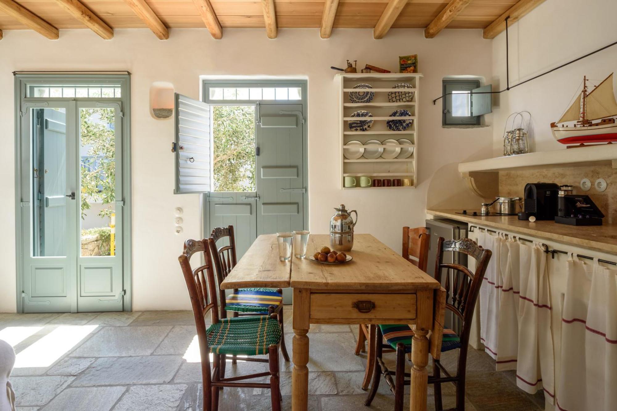 Mezzolovero Suites Kímolos Dış mekan fotoğraf