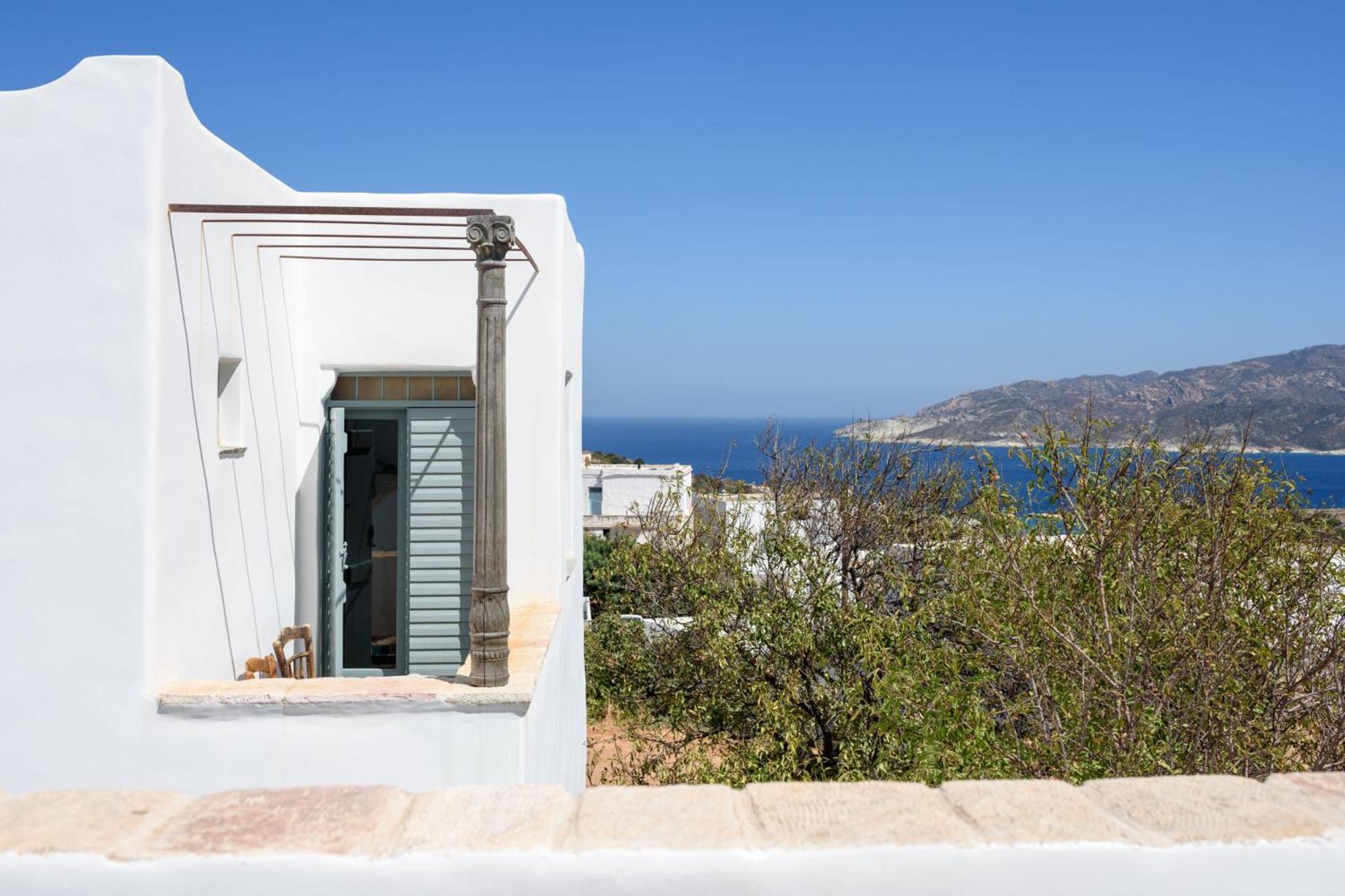 Mezzolovero Suites Kímolos Dış mekan fotoğraf