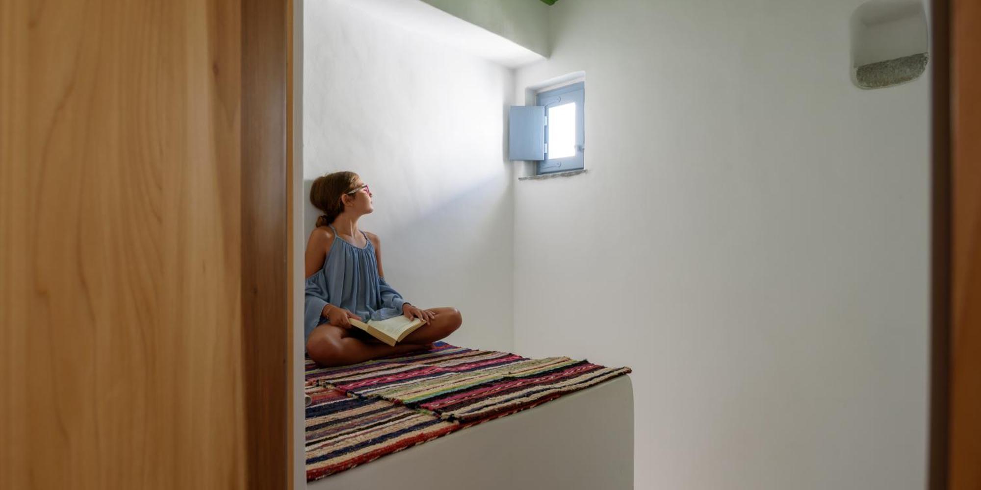 Mezzolovero Suites Kímolos Dış mekan fotoğraf